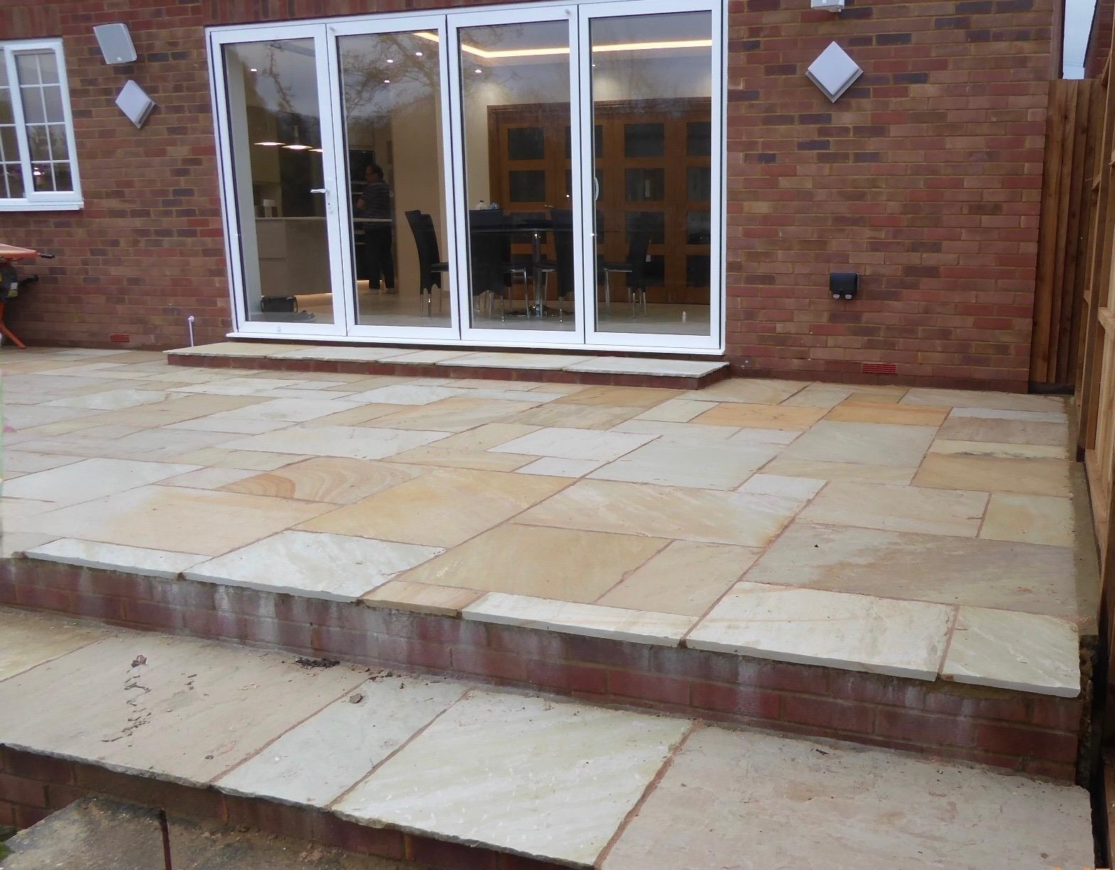 Fossil Mint Indian Sandstone 900X600mm Paving 21.00m2 22mm (Price: £23.95/m2)
